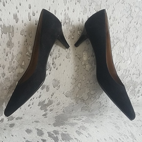 *SOLD* Salvatore Ferragamo Susi Suede Pumps - Picture 4 of 7